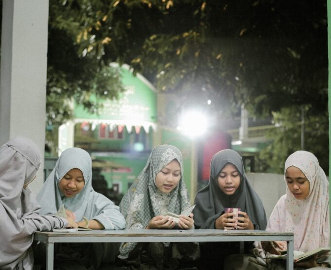 Orang Mondok Yang Hebat Itu Bukan Yang Kerasan, Tetapi Yang Kuat Bertahan