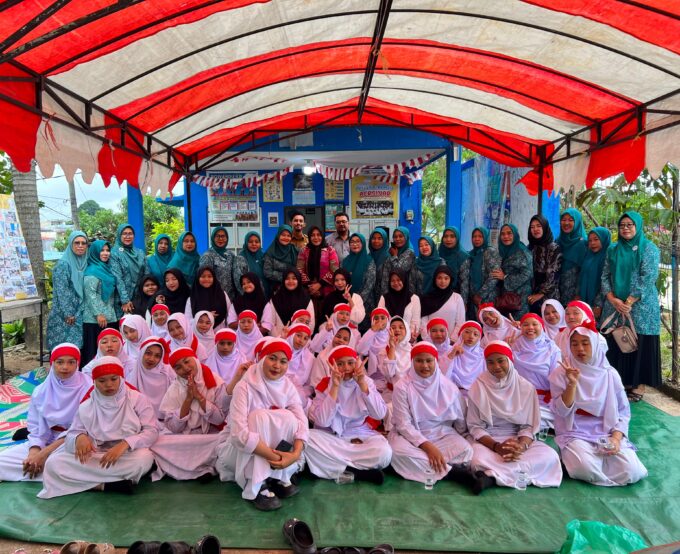 Siswa-siswi MTs dan MA Manba’ul Hidayah Tampil Aktif di Lomba PAAR 2025 Kelurahan Kabil