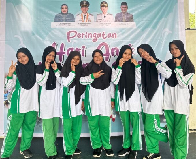 Siswa MA Manba’ul Hidayah Meriahkan Peringatan Hari Anak Nasional 2025 Kota Batam “Anak Hebat, Indonesia Kuat! Menuju Generasi Emas 2045”